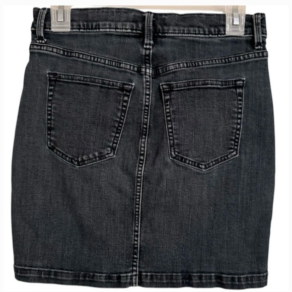 Banana Republic Dark Denim Skirt - Picture 6 of 6